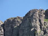 21 Zoom sulla croce del Pizzo del Becco